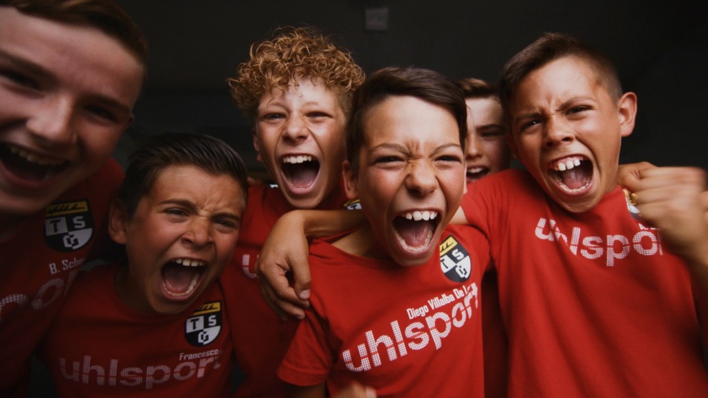 Kinder Fußball Trikots uhlsport