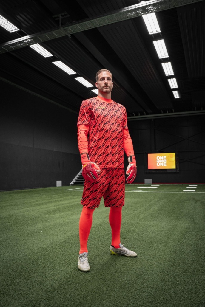 Oli Baumann mit uhlsport Torwarthandschuhe